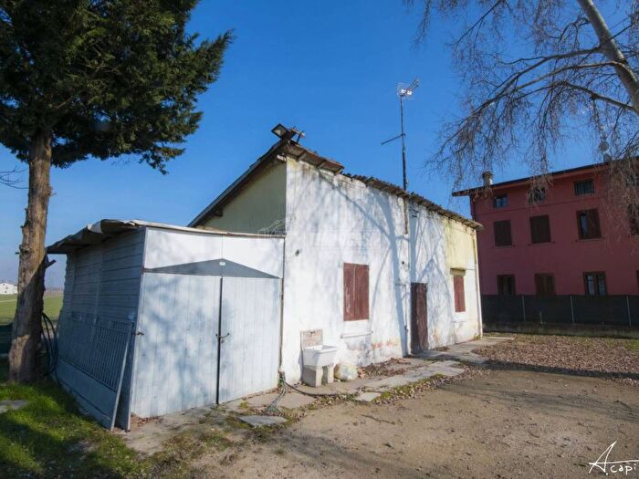 Casa bilocale in vendita in Via Dante Alighieri, Ravarino