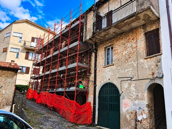 Casa con 6 locali in vendita in via Pospagliaro, Centro, Bosisio Parini