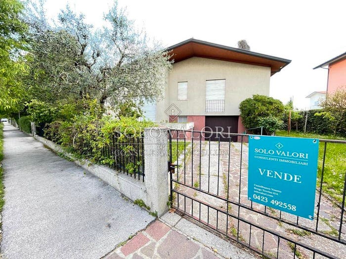 Casa quadrilocale in vendita in Via Damini, Castelfranco Veneto