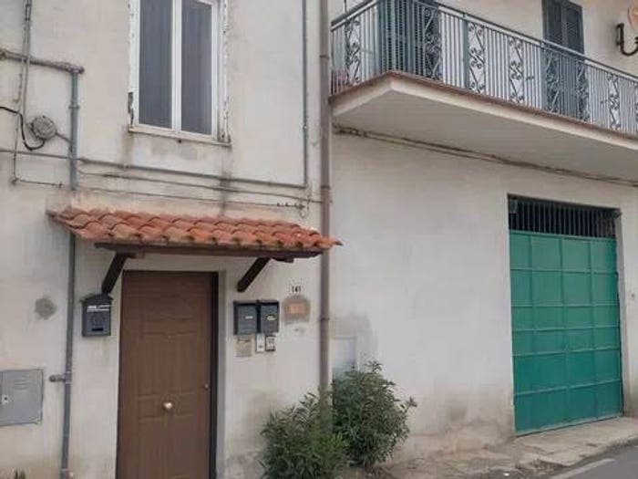 Appartamento con 6 locali in vendita in Via Arboreto SNC, Centro, Cori