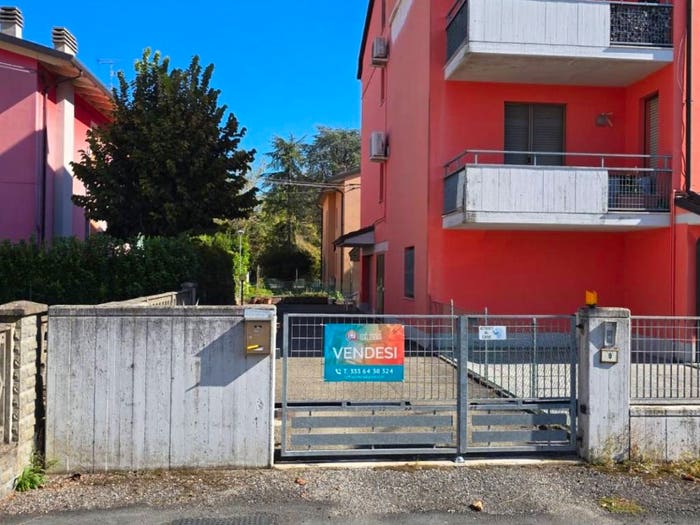 Appartamento trilocale in vendita in Via Firenze, Massa Finalese, Finale Emilia