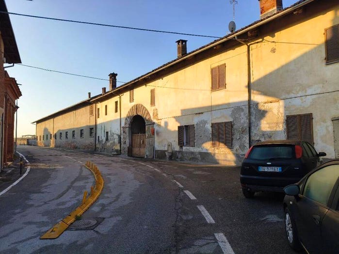 Casa trilocale in vendita in Via Tapparelli, Lagnasco