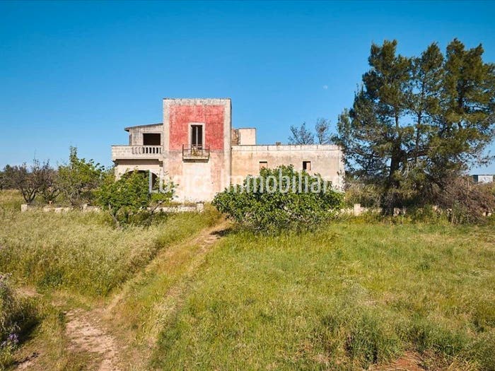 Casa con 6 locali in vendita in Strada Comunale Rizzi, Copertino