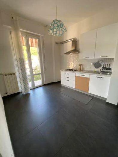 Appartamento trilocale in vendita in Romito Magra, Arcola