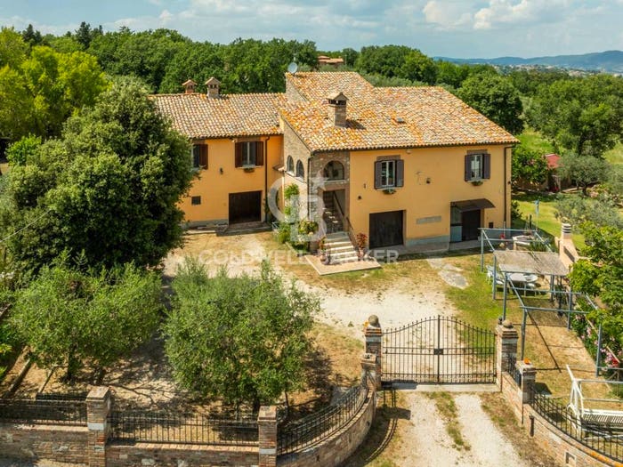 Casa con 5 locali in vendita in Via del Monastero, Torri, Gualdo Cattaneo