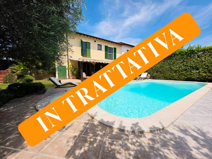 Casa con 6 locali in vendita in Viale Giappone, Le Rughe, Formello