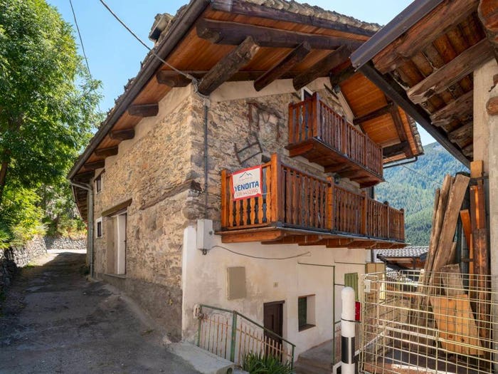 Casa con 5 locali in vendita in Borgo Saretto, Centro, Acceglio