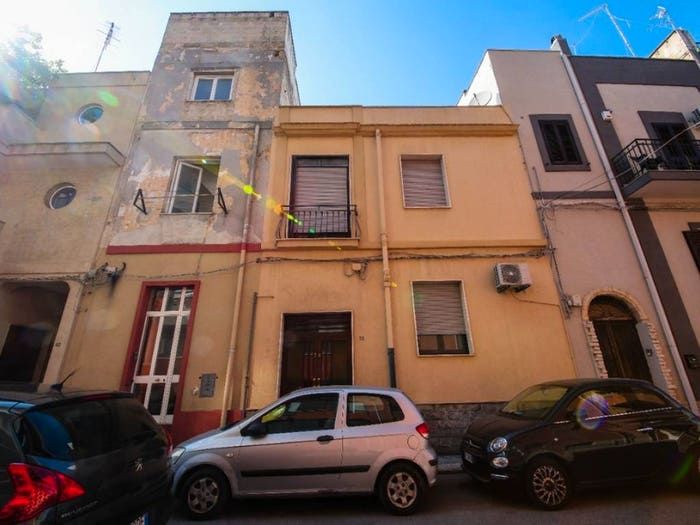 Casa con 6 locali in vendita in Via Lucio Strabone, Cappuccini, Brindisi