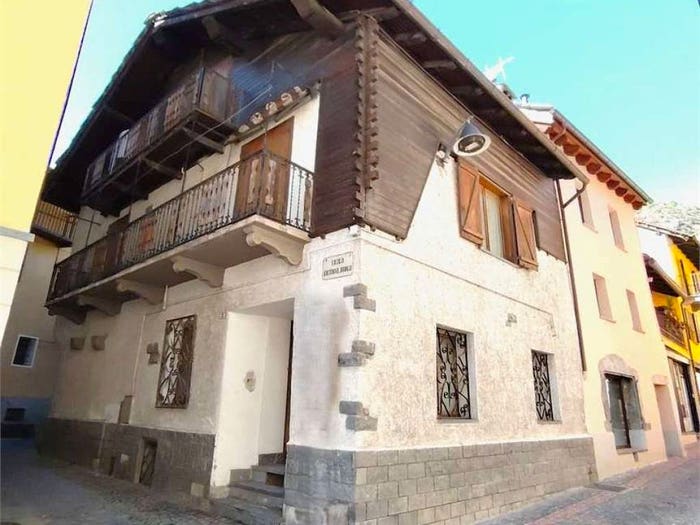 Casa con 6 locali in vendita in Centro, Verrès