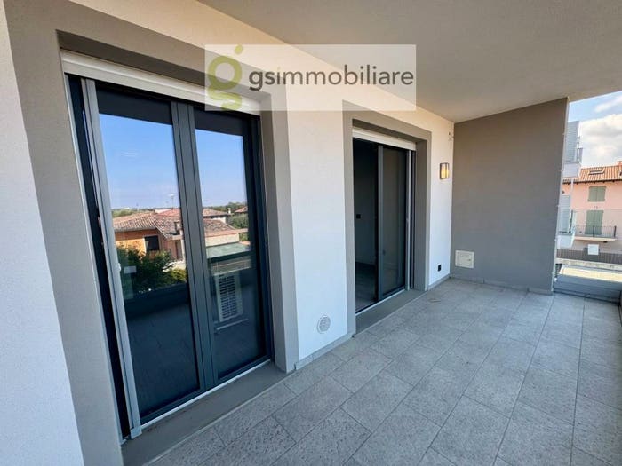 Appartamento trilocale in vendita in Via San Germano, Centro, Calcinato