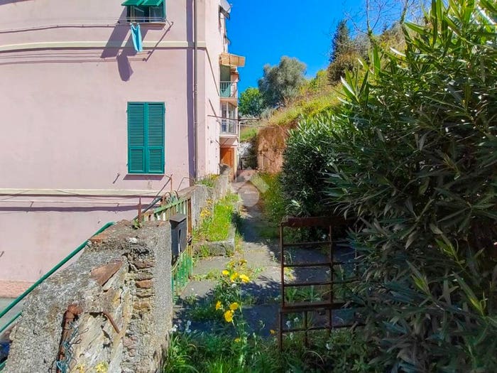 Appartamento bilocale in vendita in Via al Garbo, Rivarolo, Genova