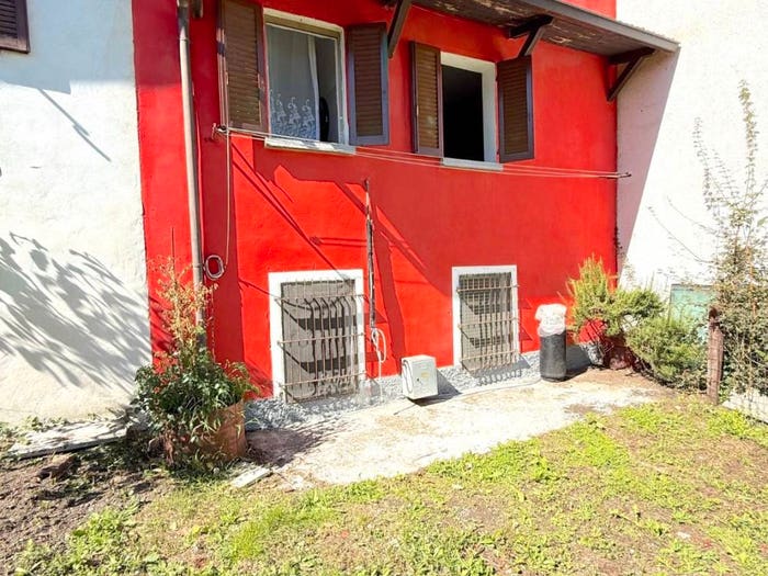Casa con 6 locali in vendita in Via Caneto, Carpineti