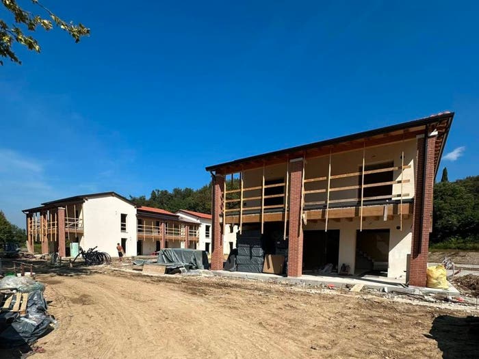 Appartamento trilocale in vendita in Via Tende, Colà, Lazise