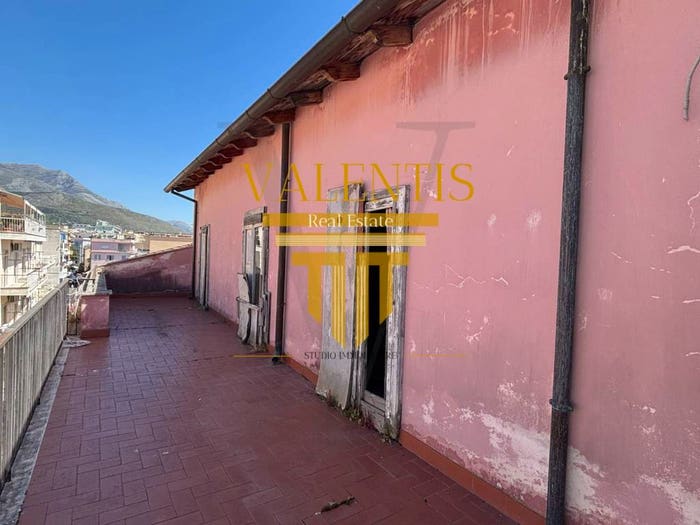 Appartamento trilocale in vendita in Via Abate Tosti, Centro, Formia