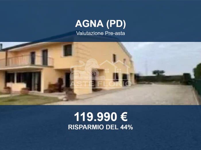 Casa trilocale in vendita in Via Monsignor Carlo Liviero, Centro, Agna