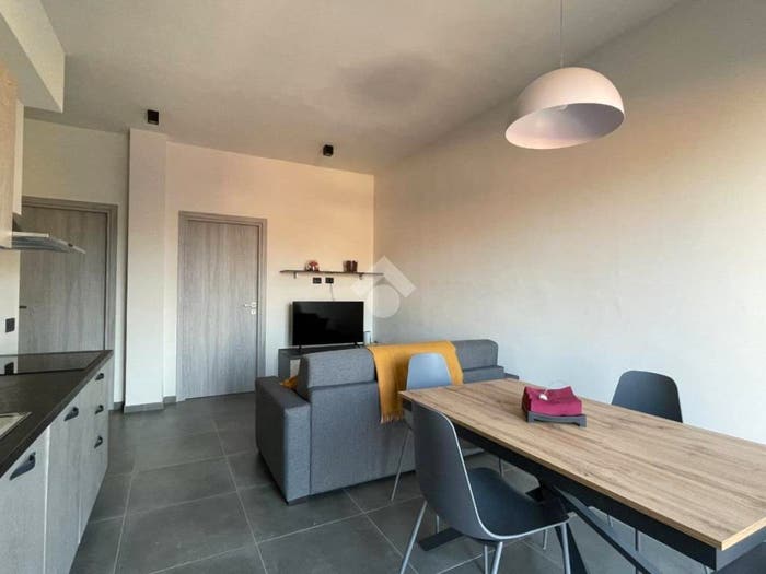 Appartamento trilocale in vendita in Via Aurelio Robino, Canelli
