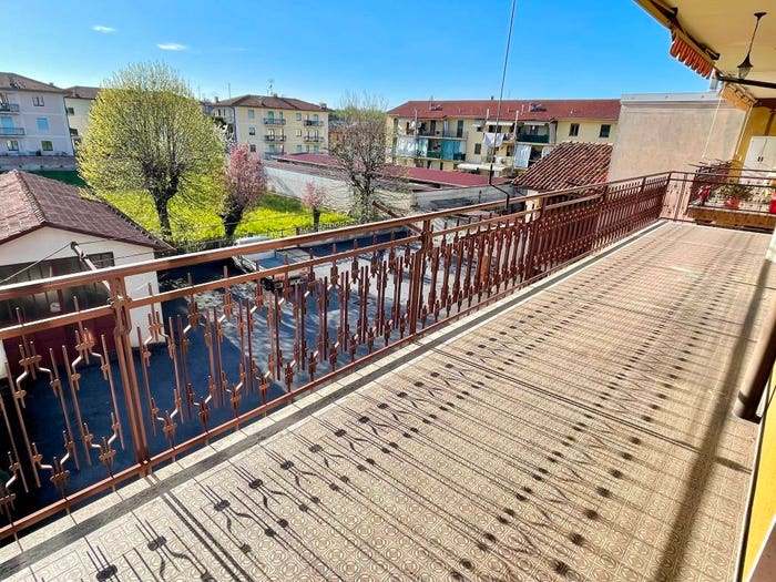 Casa con 5 locali in vendita in Via Bene Vagienna, Centro, Carrù