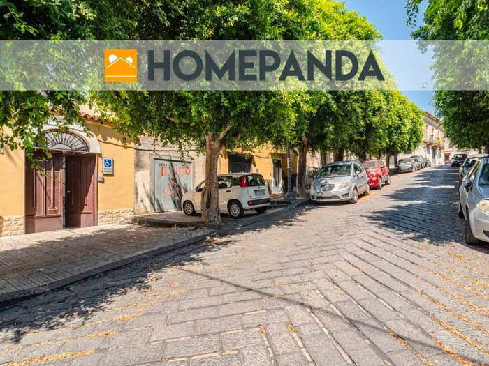 Casa con 6 locali in vendita in Via Poggio, Paternò