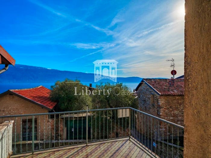 Casa con 6 locali in vendita in Via del Sole, Centro, Gargnano