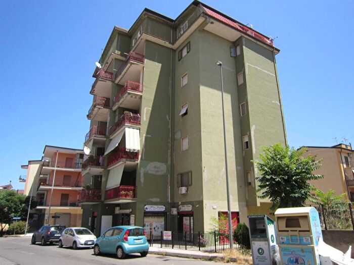 Appartamento con 6 locali in vendita in VIALE VIRGILIO, Rossano Stazione, CoriglianoRossano