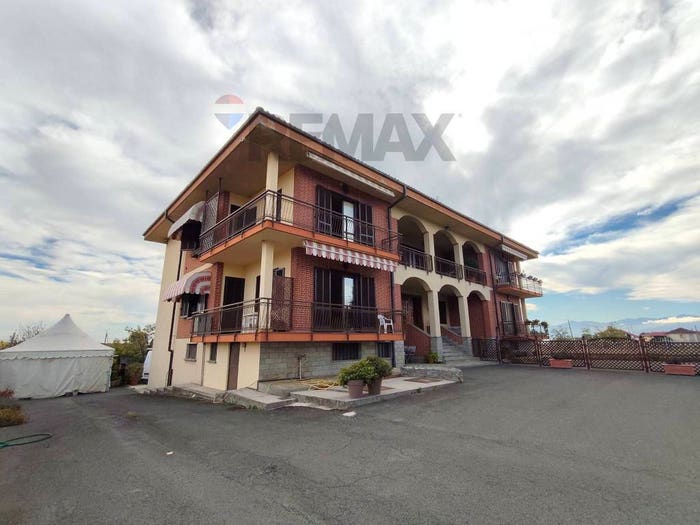 Appartamento quadrilocale in vendita in VIA LAGHI DI AVIGLIANA, Busca