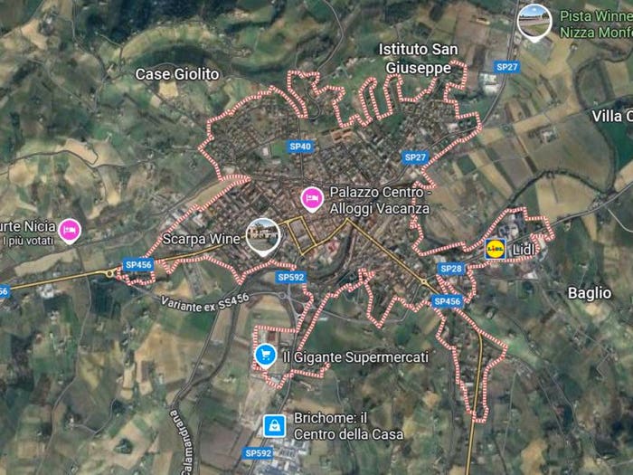 Appartamento con 6 locali in vendita in Via Zara, Nizza Monferrato