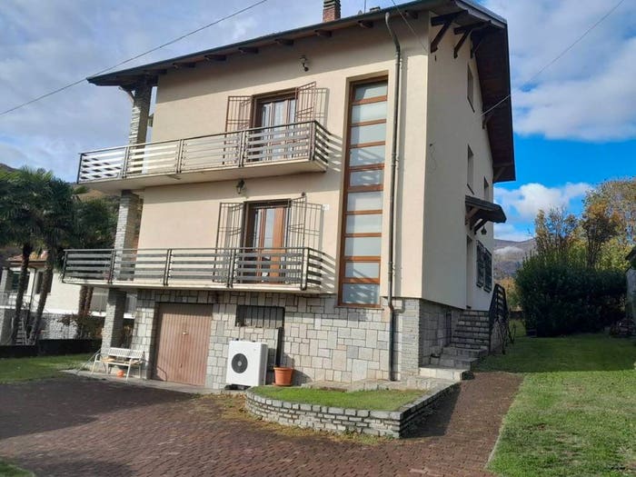 Casa con 6 locali in vendita in VIA FUCINA, Porte