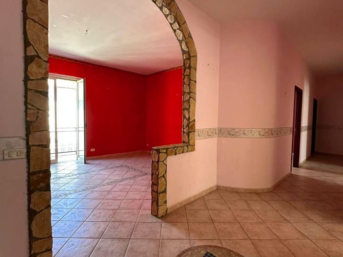 Casa con 6 locali in vendita in Via F Alaimo, Campobello di Licata