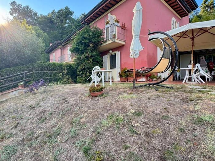 Casa con 6 locali in vendita in Nozzano Arliano, Lucca