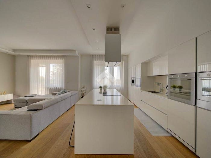 Appartamento con 5 locali in vendita in Via Italo Calvino, Centro, Orbassano