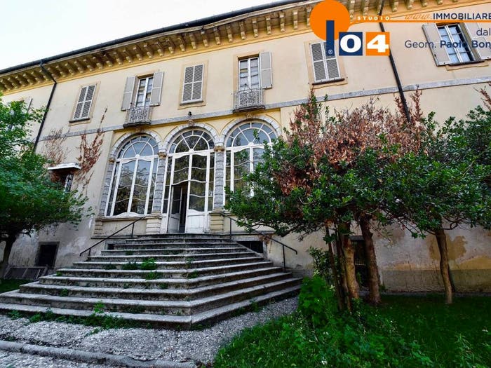 Casa in vendita in Via Francesco Anzani, Centro, Alzate Brianza
