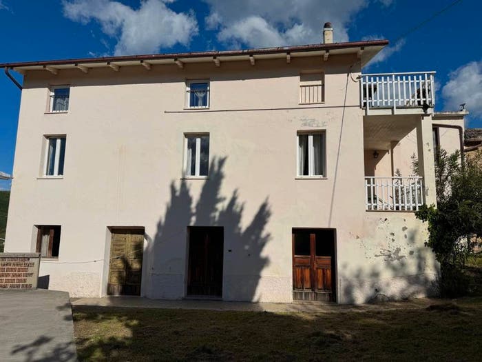 Appartamento quadrilocale in vendita in Contrada San Lorenzo, Montefalcone Appennino