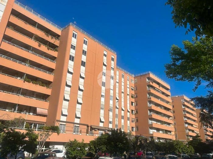 Appartamento quadrilocale in vendita in Largo Bacone, Ponte Mammolo, Roma