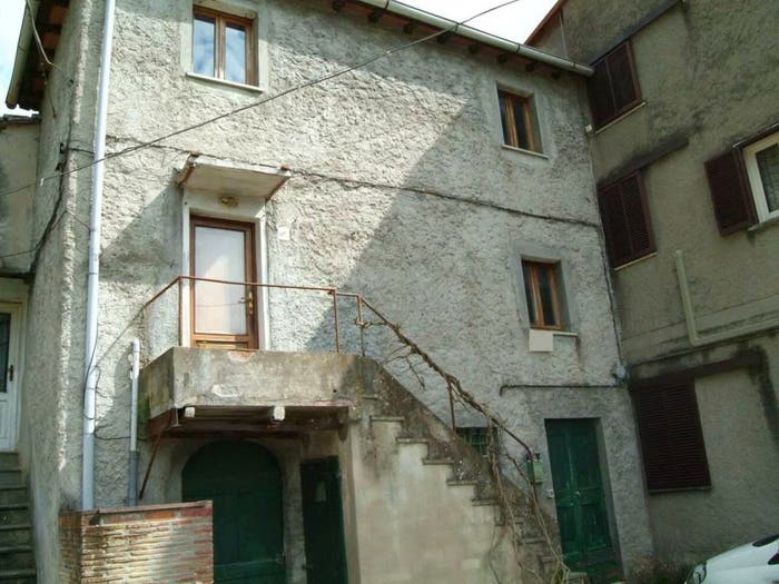 Casa con 6 locali in vendita in Camaiore Paese, Camaiore