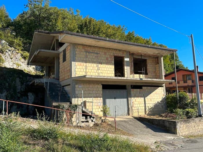 Casa con 5 locali in vendita in Via Collerotondo, Centro, Lettomanoppello