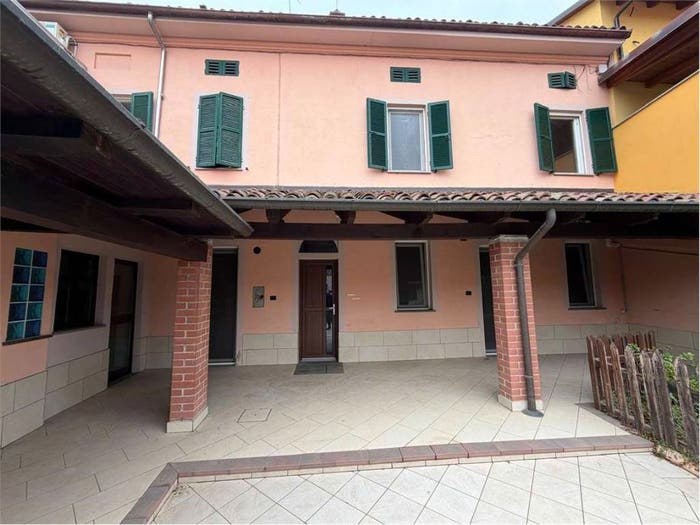 Casa con 6 locali in vendita in Quargnento