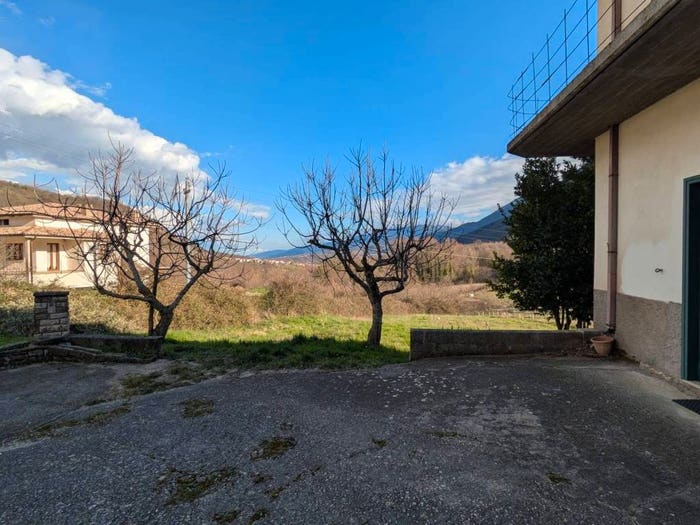 Casa con 6 locali in vendita in Via Rondine, Pastena, Castelpetroso