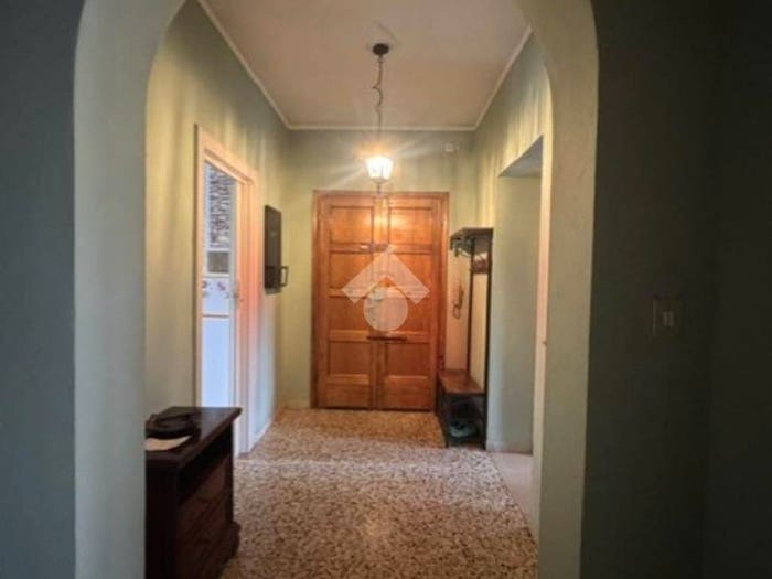 Appartamento quadrilocale in vendita in Via quarto, Valdonega, Verona