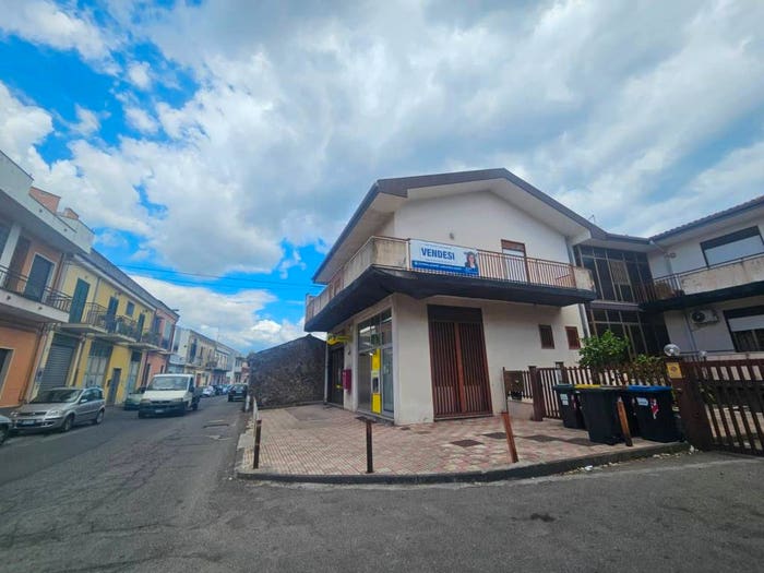 Appartamento con 5 locali in vendita in VIALE DELLE PROVINCIE, Centro, Giarre