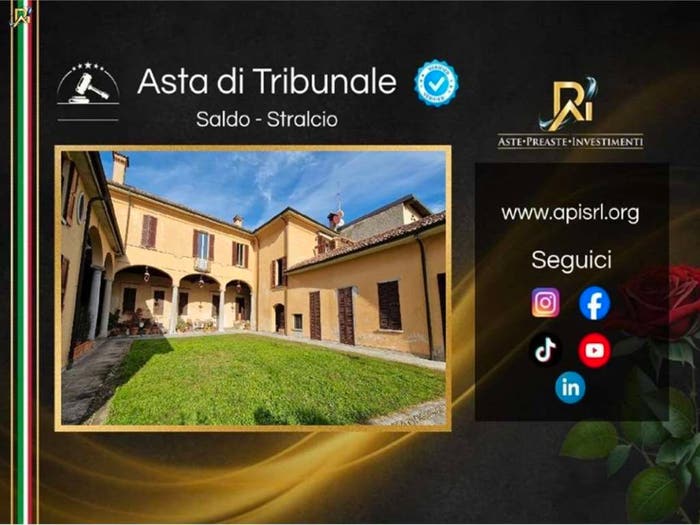 Appartamento trilocale in vendita in Via volta, Centro, Azzate