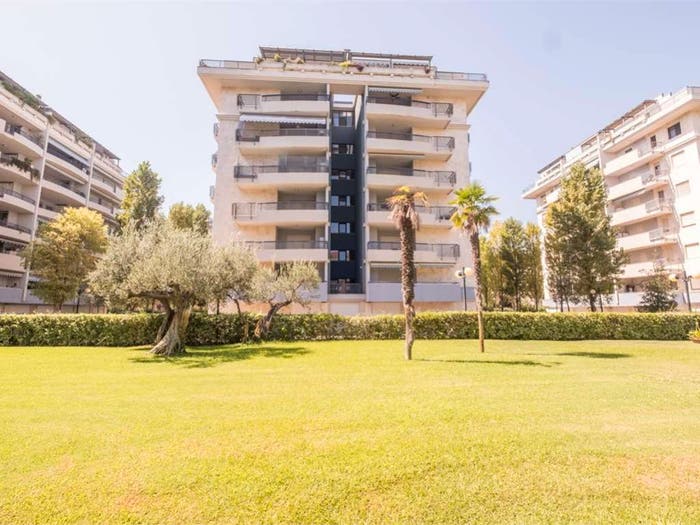 Appartamento con 5 locali in vendita in via Lussemburgo, Porto Allegro, Montesilvano