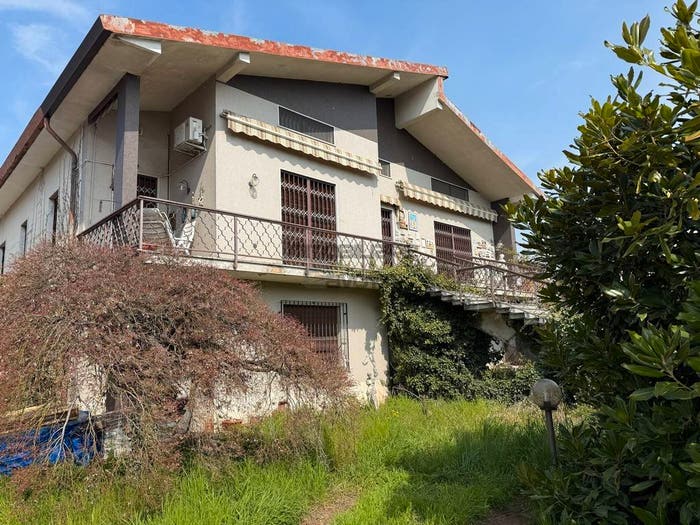Casa con 6 locali in vendita in Via Daniele Crespi, Centro, Capriate San Gervasio