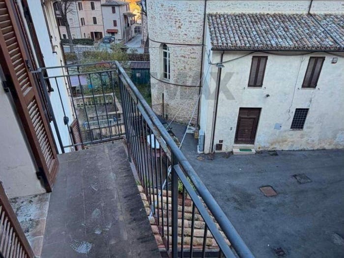 Appartamento con 6 locali in vendita in Capodacqua Via del Botteghino, Ponte Santa Lucia Colfiorito Annifo, Foligno