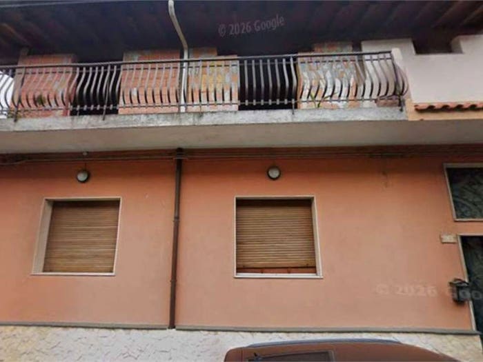 Appartamento con 6 locali in vendita in Via Giacomo Puccini, Centro, Aci Sant'Antonio