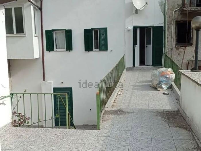 Casa con 6 locali in vendita in Via Genova, Borghetto di Vara