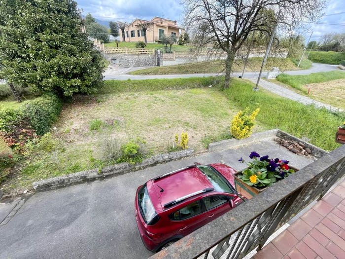 Appartamento con 6 locali in vendita in Segromigno San Colombano, Capannori