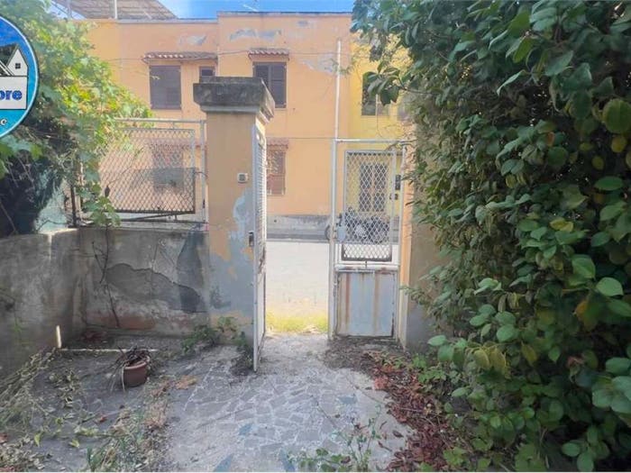 Appartamento con 6 locali in vendita in Gioia Tauro