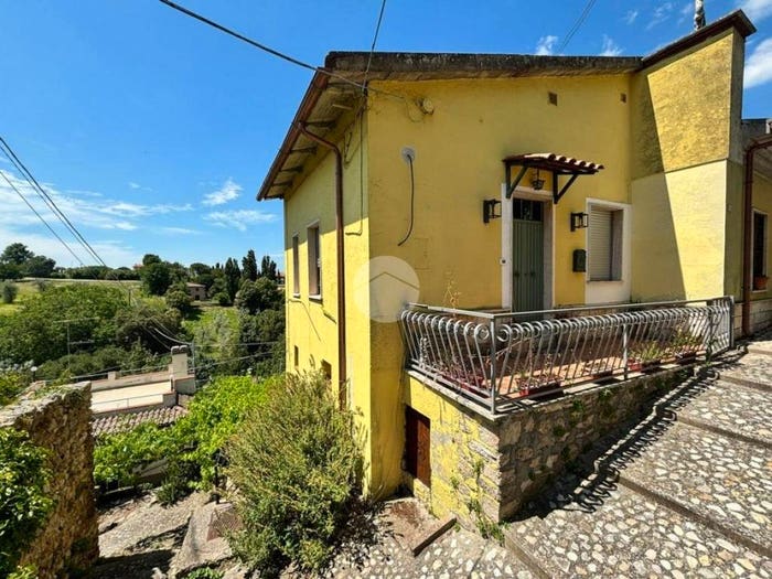 Appartamento con 5 locali in vendita in Strada Ortaccio, Poggio, Otricoli