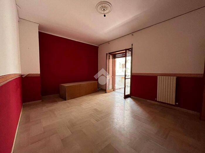 Appartamento quadrilocale in vendita in Via Emilio Capizzano, Stadio Città, Cosenza