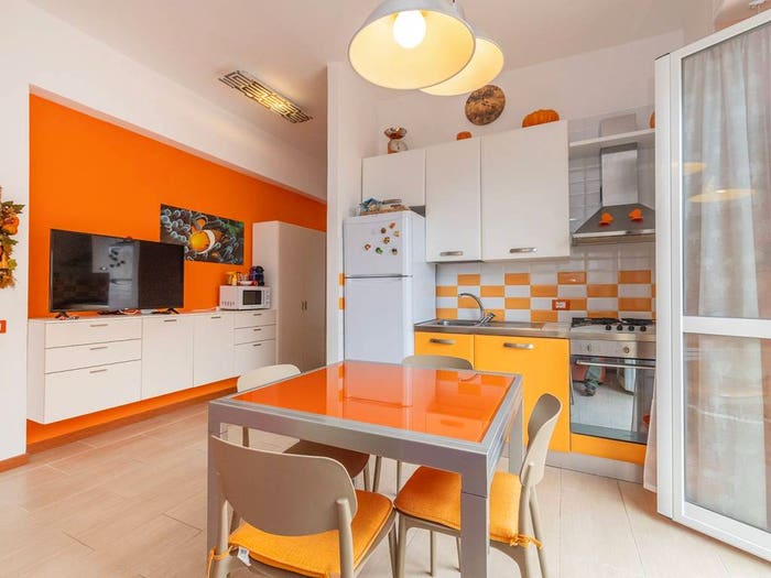 Appartamento trilocale in vendita in Via Barabina, Centro, Finale Ligure